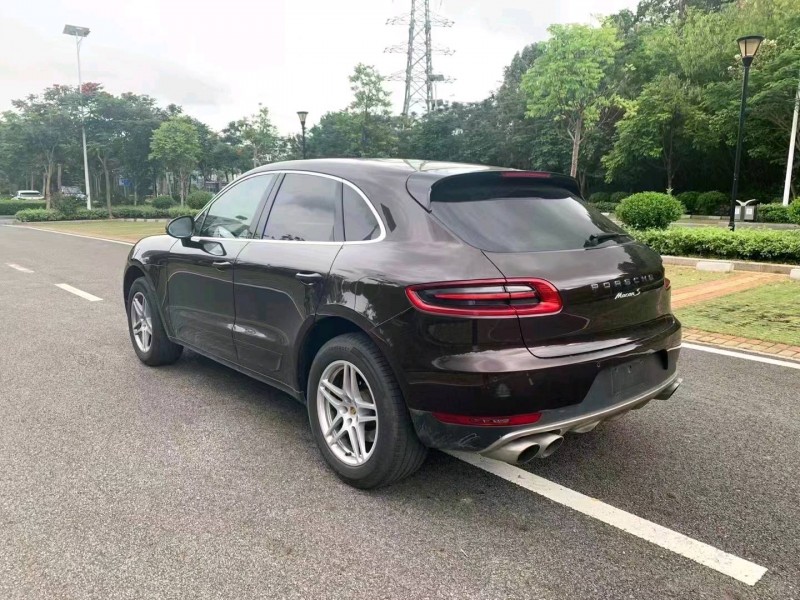 广州15年保时捷Macan7