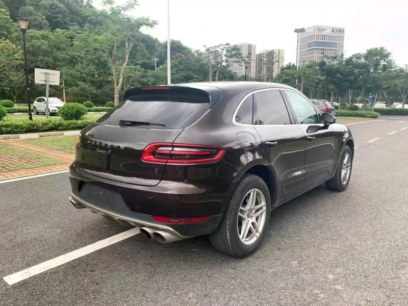 广州15年保时捷Macan8