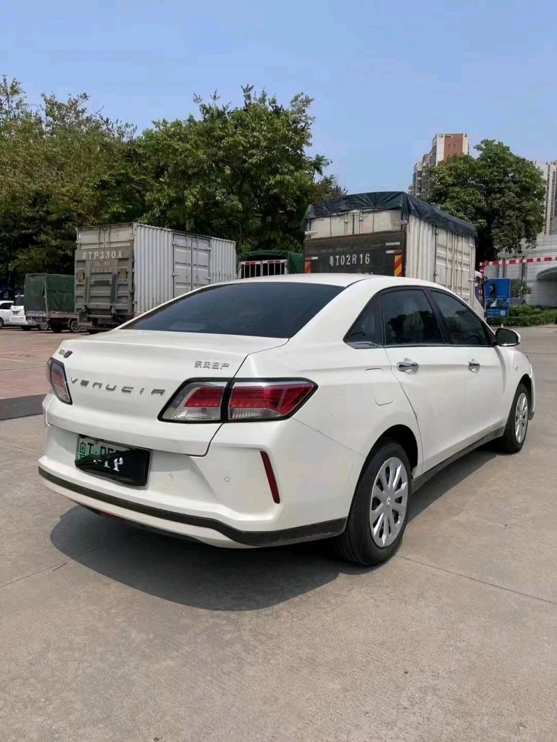 珠海22年启辰D606