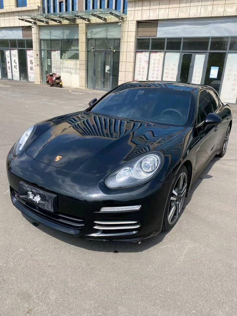宜昌13年保时捷帕拉梅拉2
