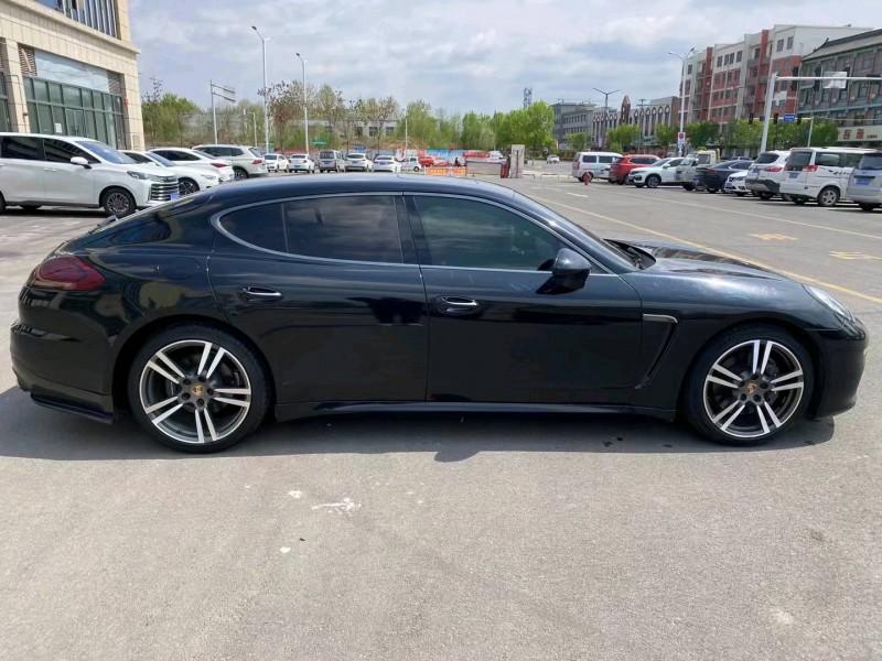 宜昌13年保时捷帕拉梅拉4