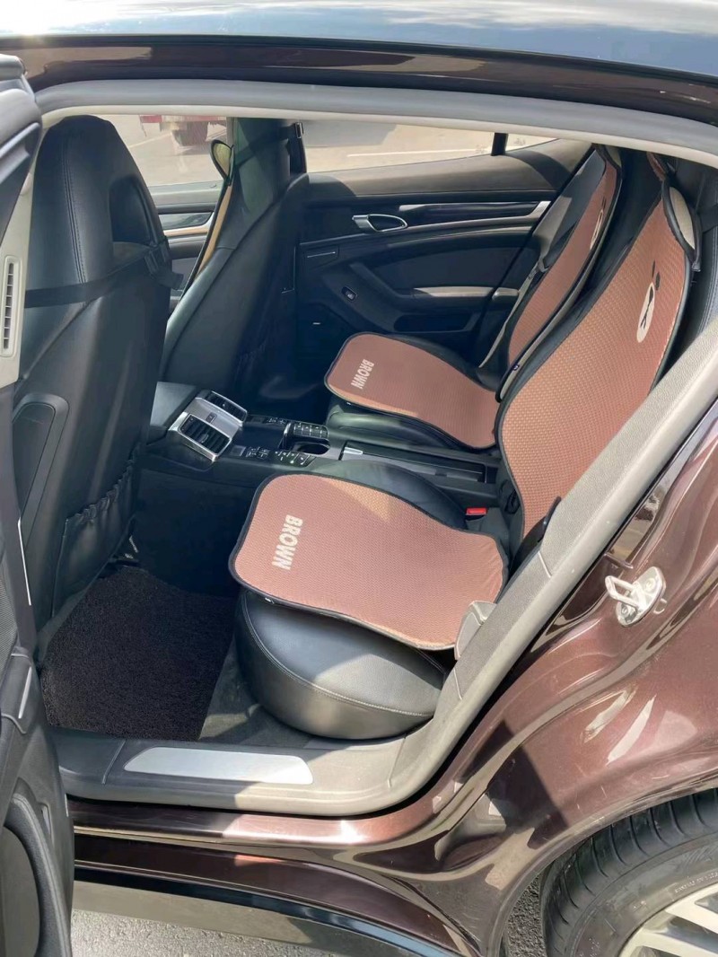 宜昌13年保时捷帕拉梅拉7