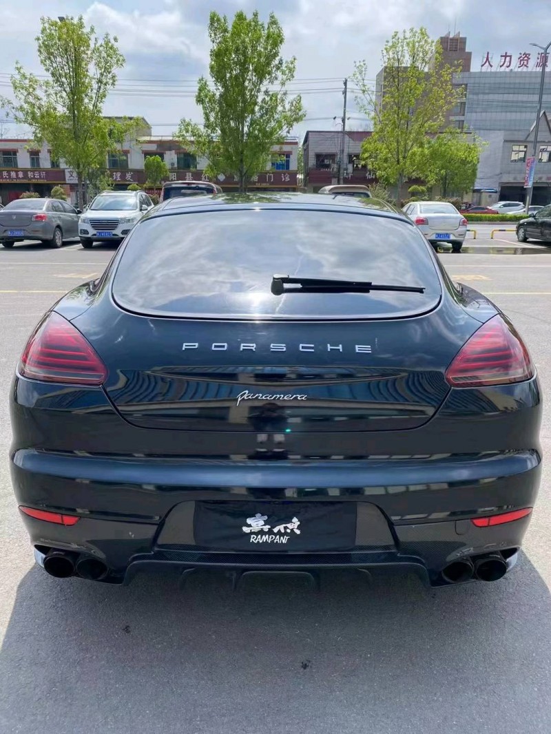 宜昌13年保时捷帕拉梅拉9