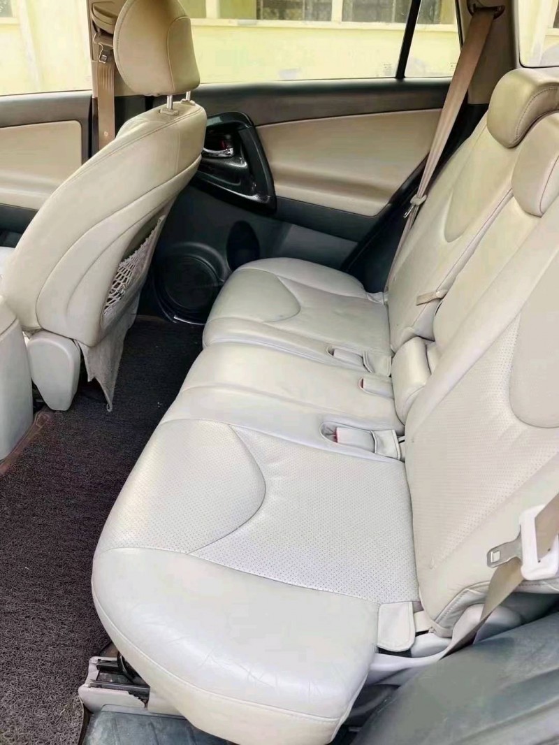 青岛10年丰田RAV4荣放7