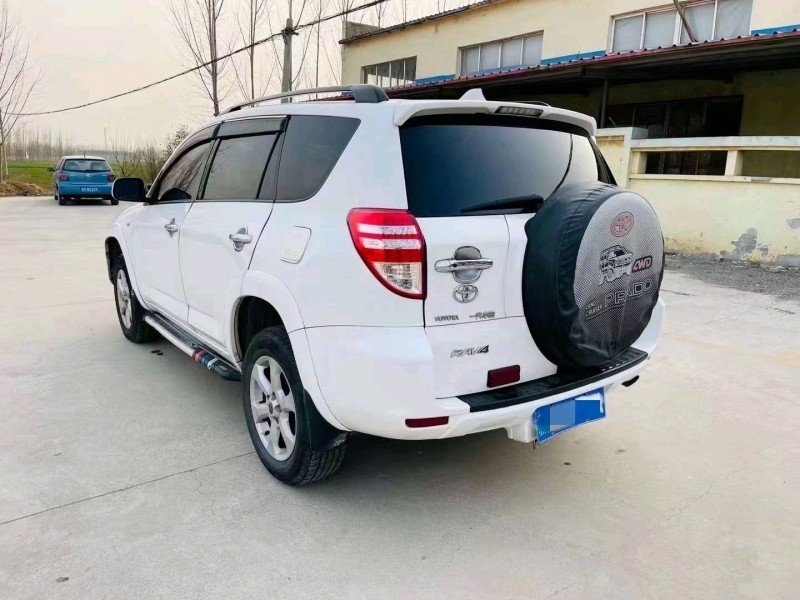 青岛10年丰田RAV4荣放6