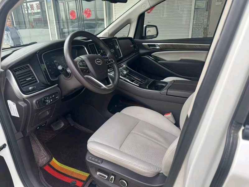 保定21年传祺M86