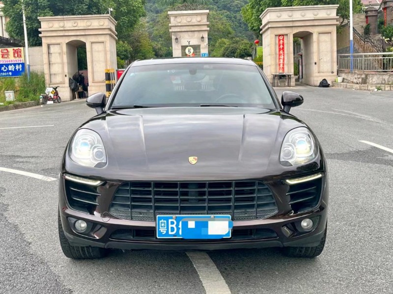 深圳14年保时捷Macan1