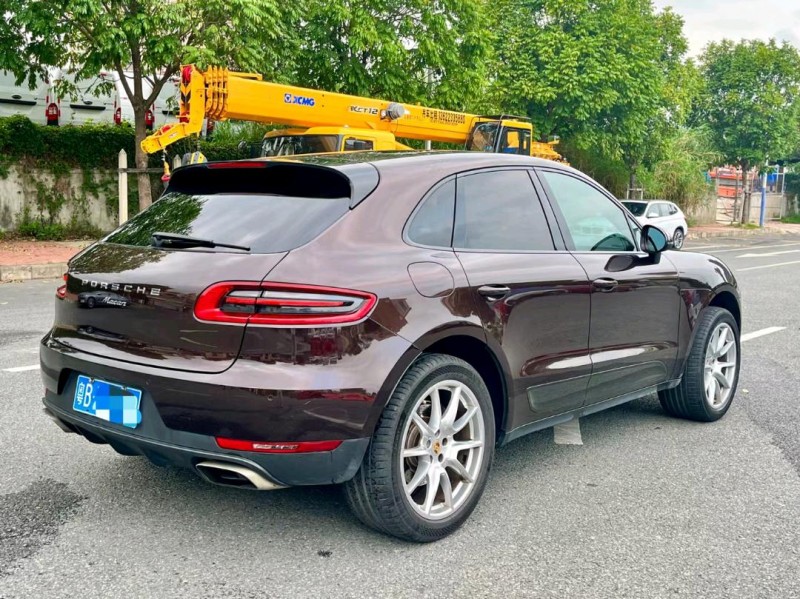 深圳14年保时捷Macan7