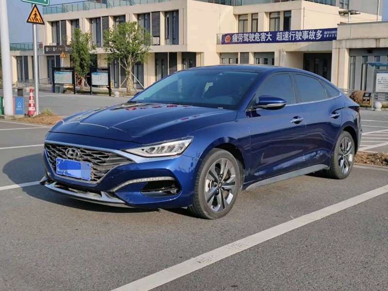 重庆20年现代菲斯塔2
