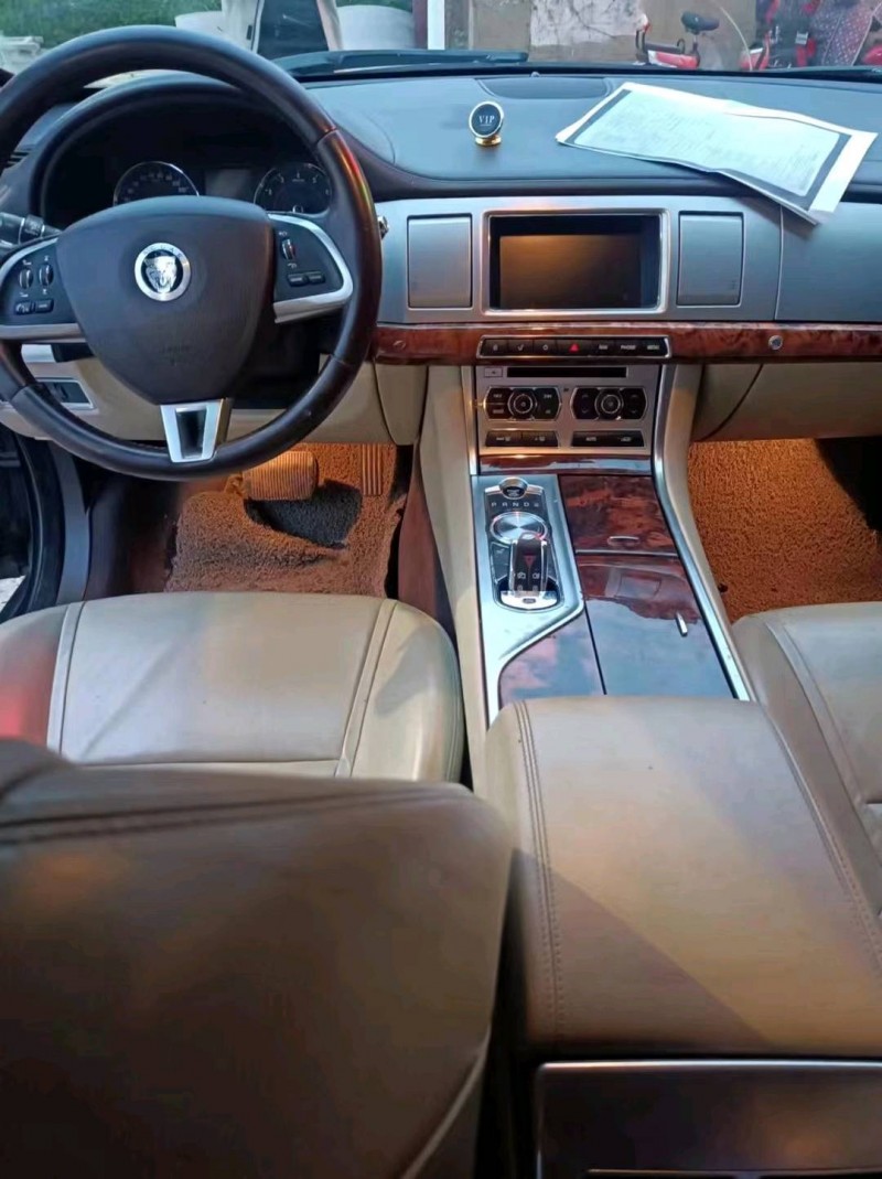 济南12年捷豹XF5