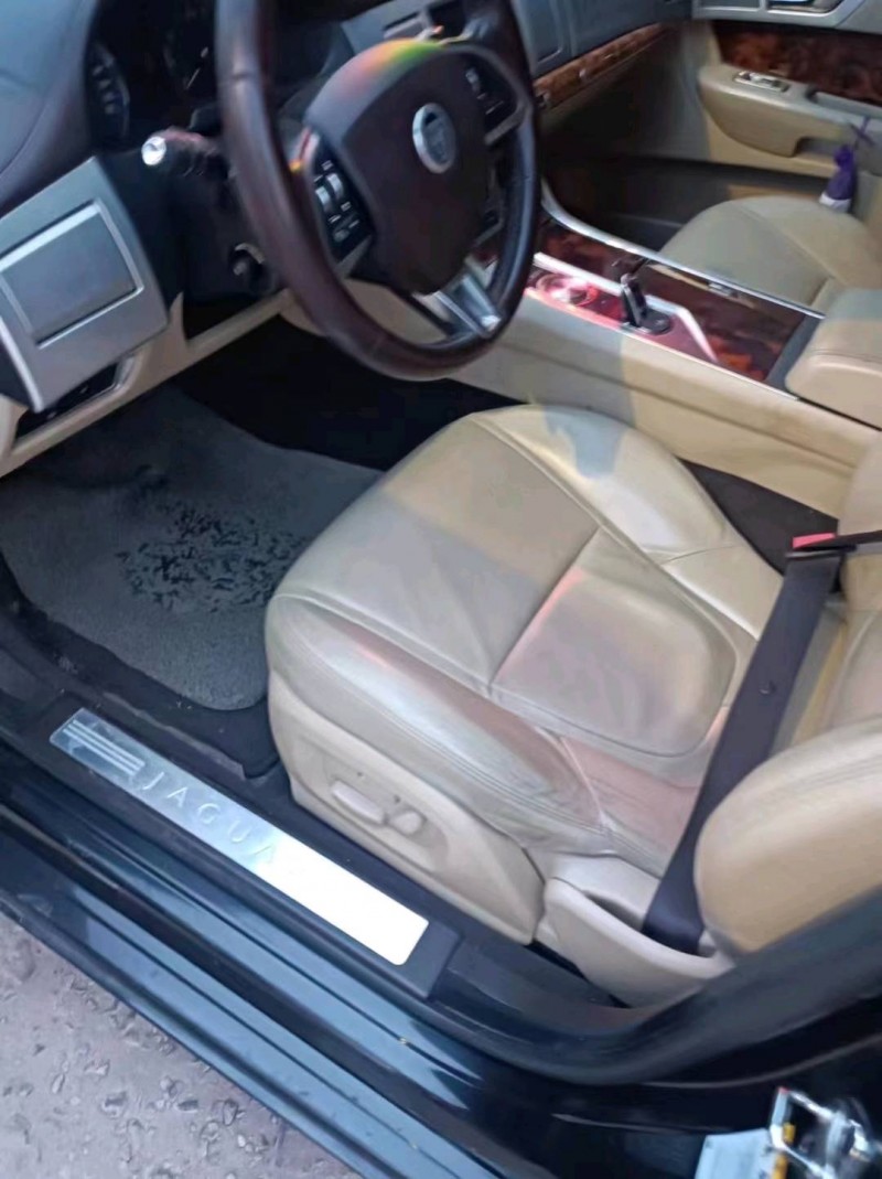 济南12年捷豹XF6