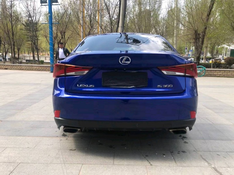 沈阳19年雷克萨斯IS6
