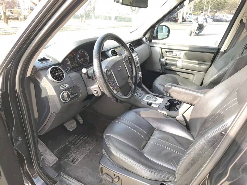 沈阳15年路虎发现8