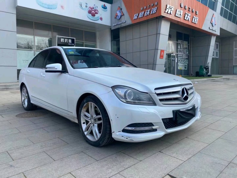 沈阳13年奔驰C2