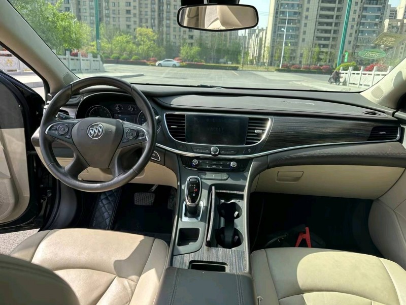 徐州17年别克君越8