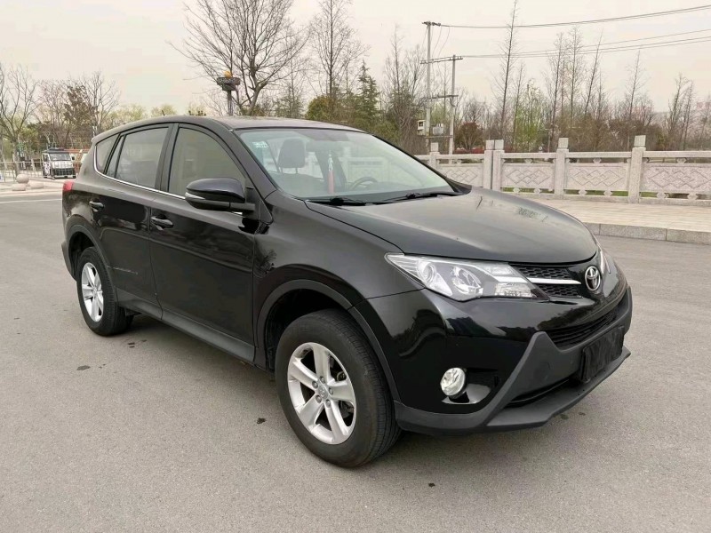 徐州14年丰田RAV43