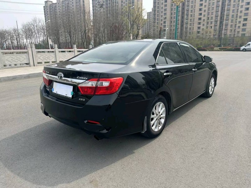 徐州13年丰田凯美瑞3