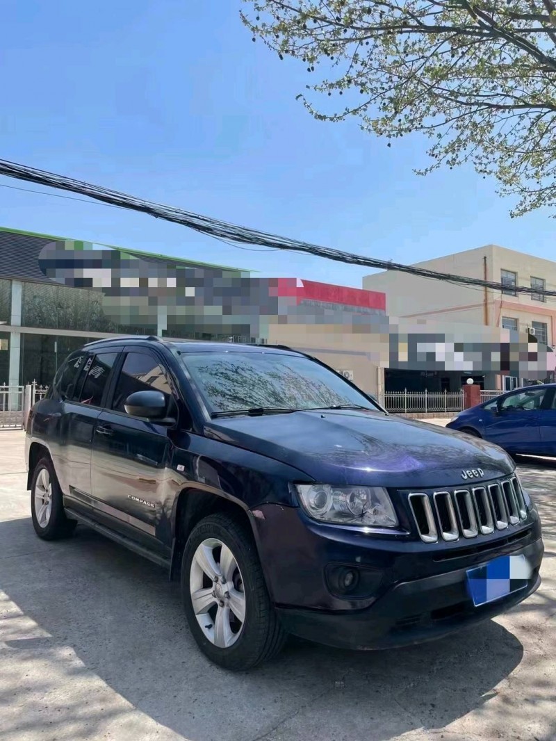 青岛12年Jeep指南者2