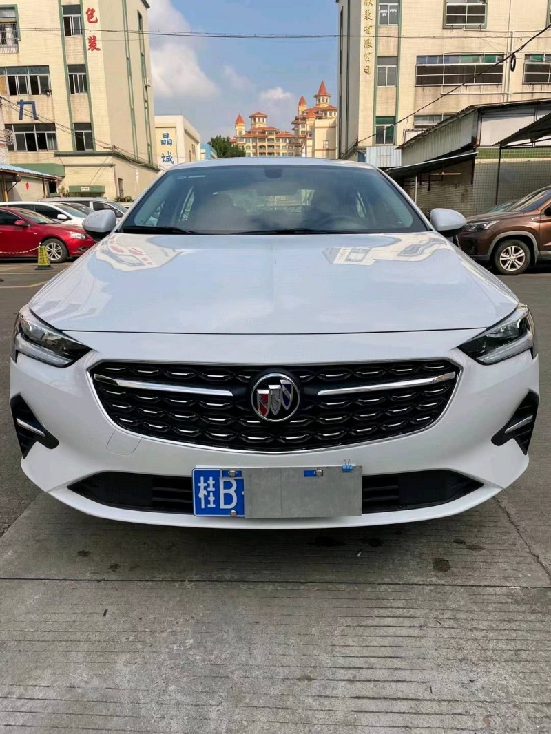 中山22年别克君威1