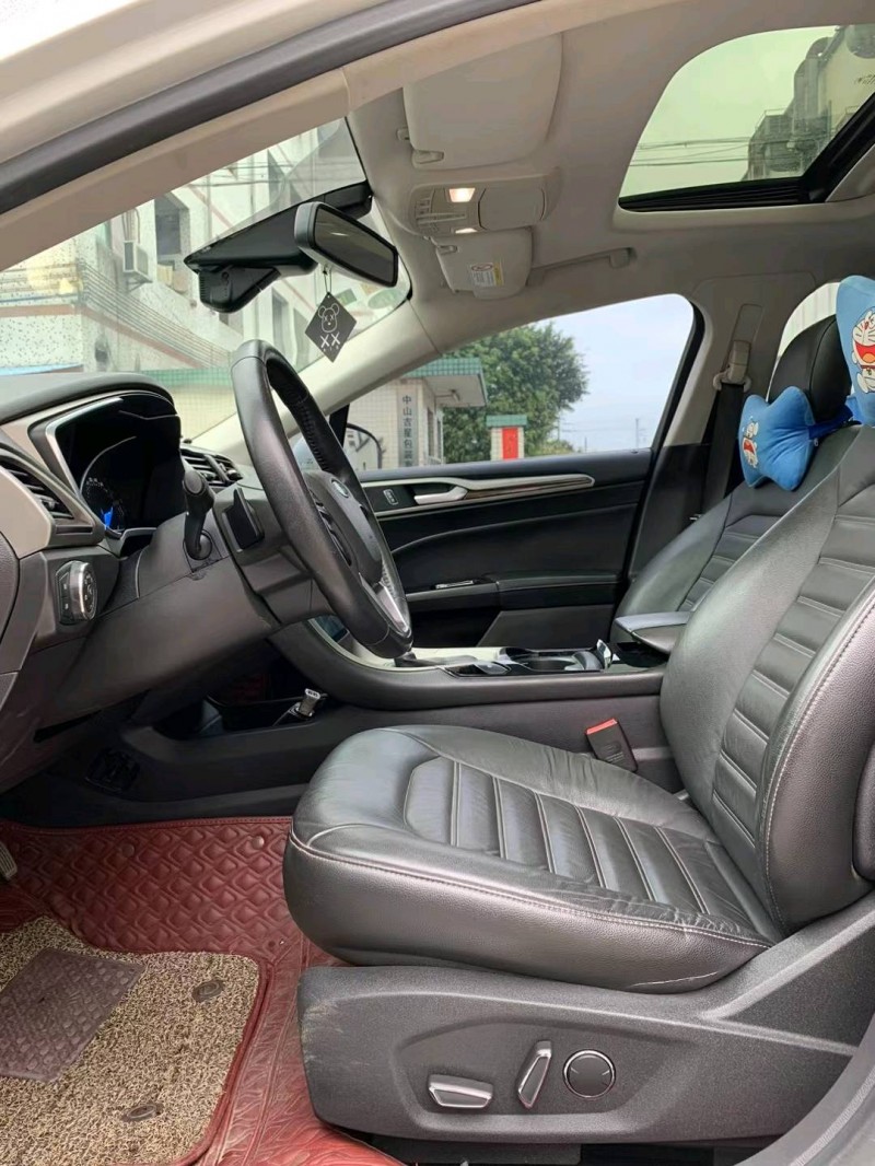 中山16年福特蒙迪欧8