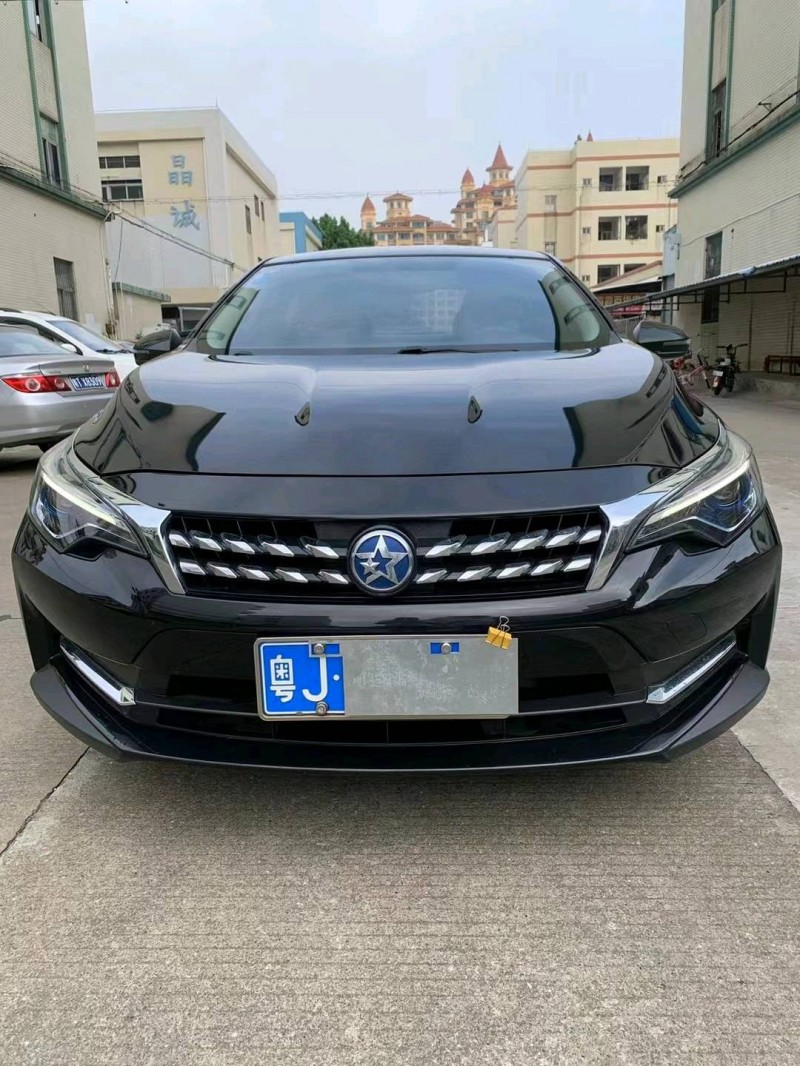 中山18年启辰D601