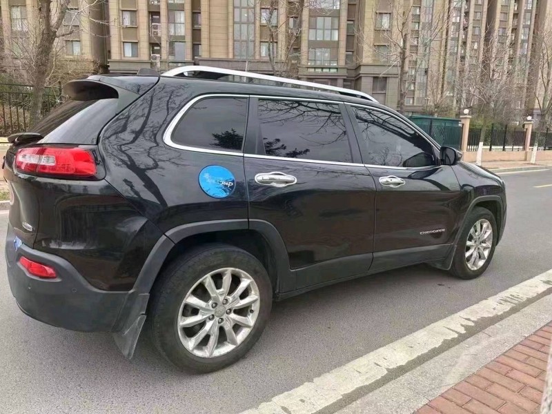 济南15年Jeep自由光6