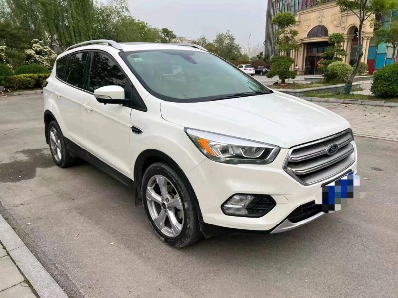 青岛17年福特翼虎2