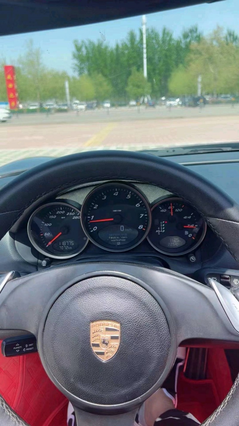 青岛11年保时捷Boxster7