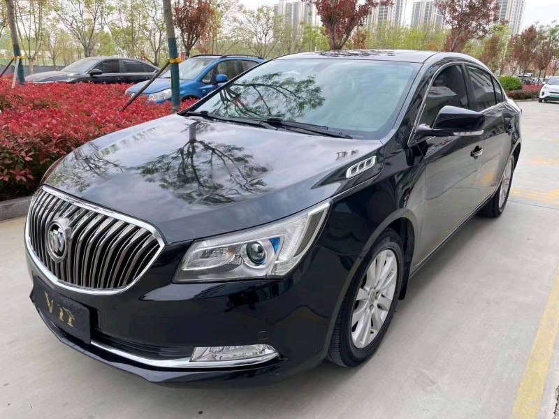 济宁16年别克君越2