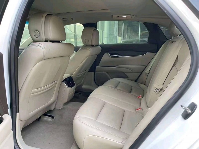 济宁13年凯迪拉克XTS4