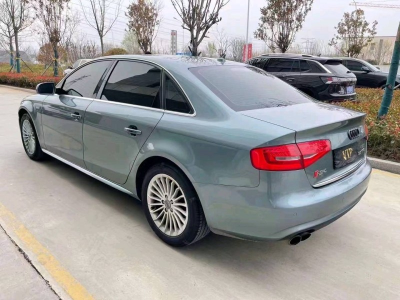 济宁14年奥迪A4L7