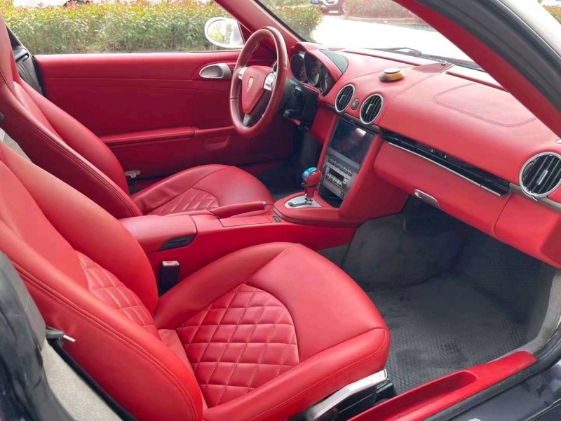 济宁08年保时捷卡曼5