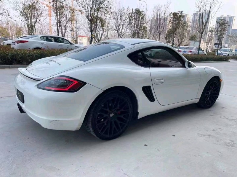 济宁08年保时捷卡曼8