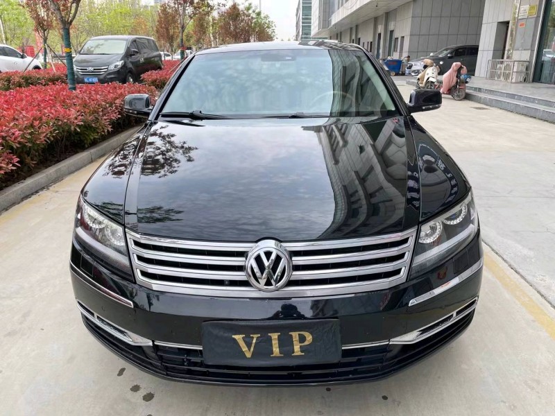 济宁11年大众辉腾1