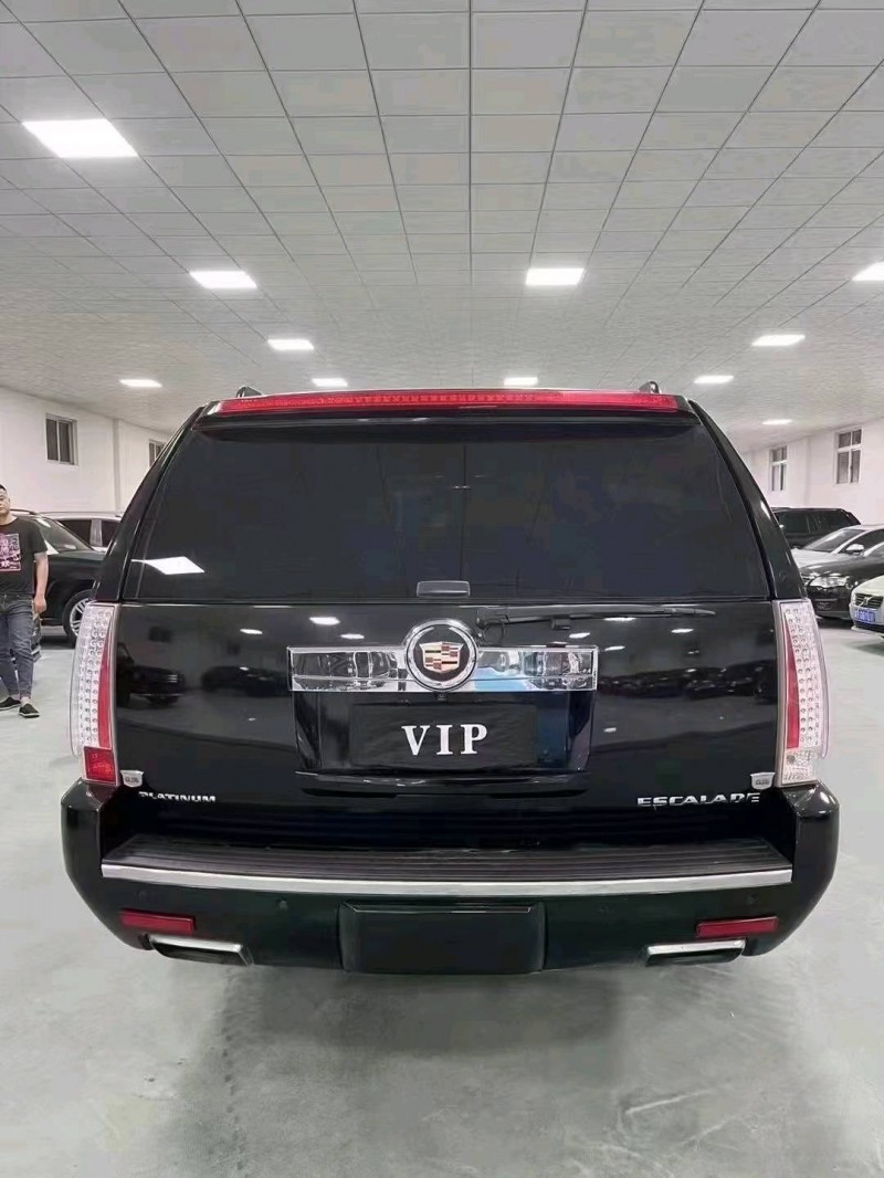 廊坊13年凯迪拉克凯雷德9