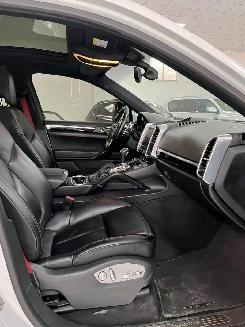 廊坊18年保时捷卡宴4