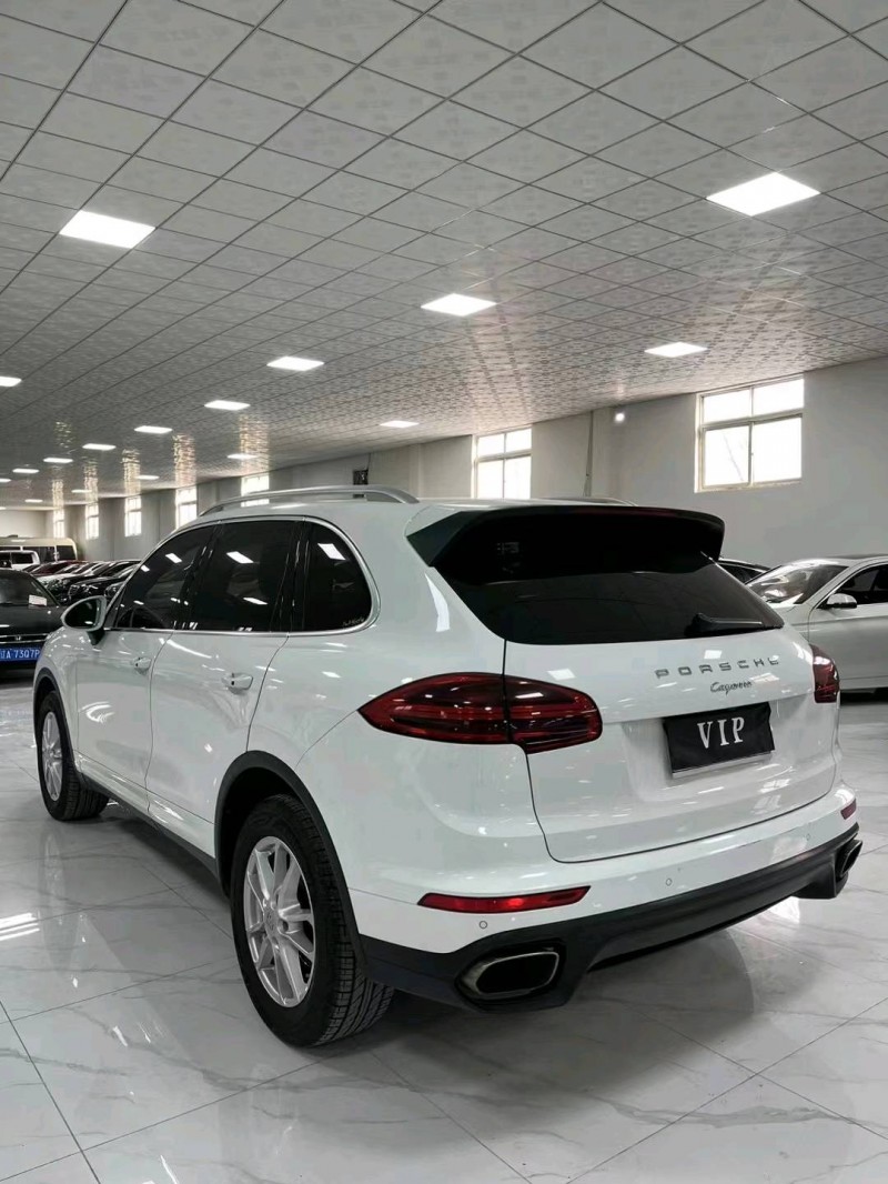 廊坊18年保时捷卡宴6