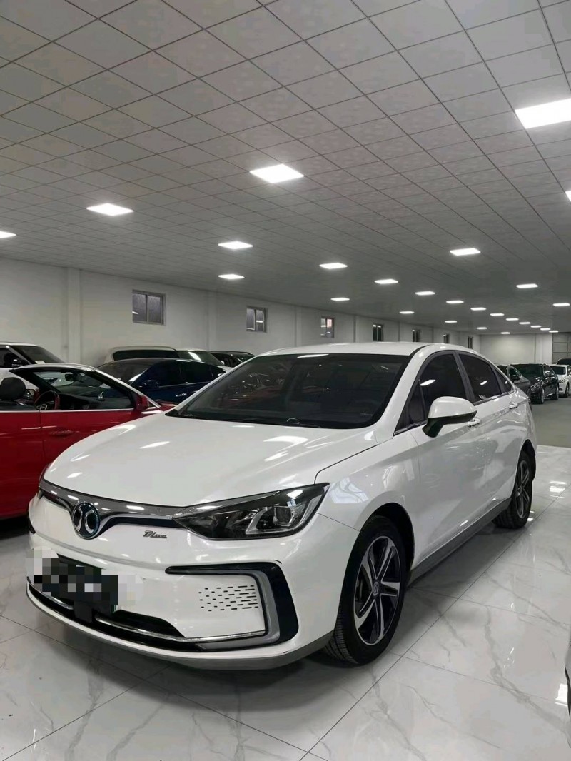 廊坊18年北汽新能源EU系列2