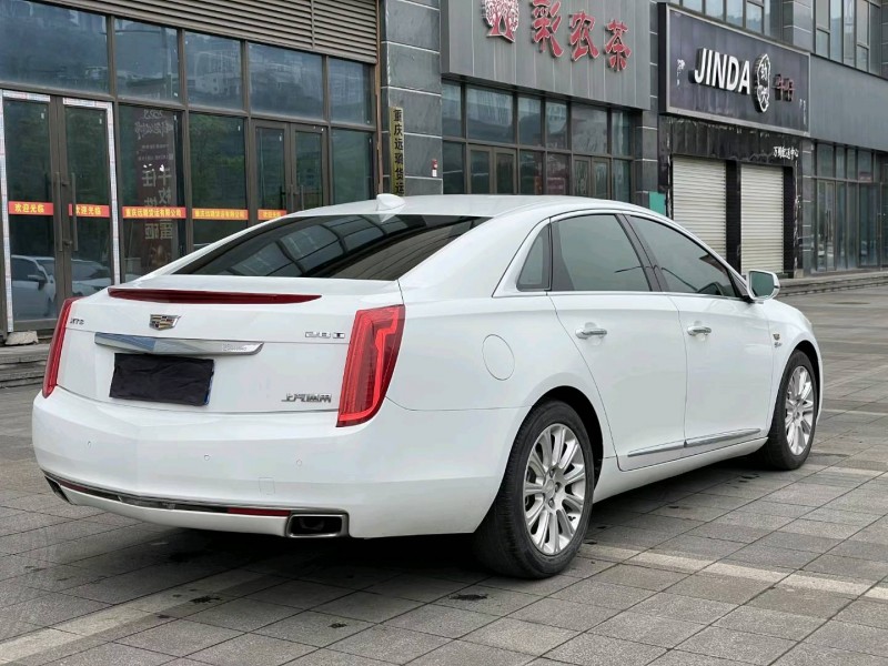 重庆17年凯迪拉克XTS4