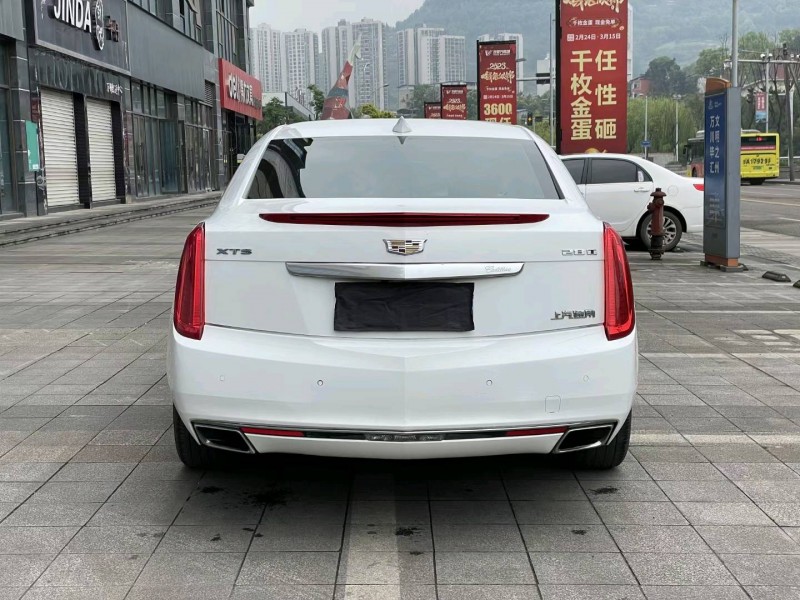 重庆17年凯迪拉克XTS6