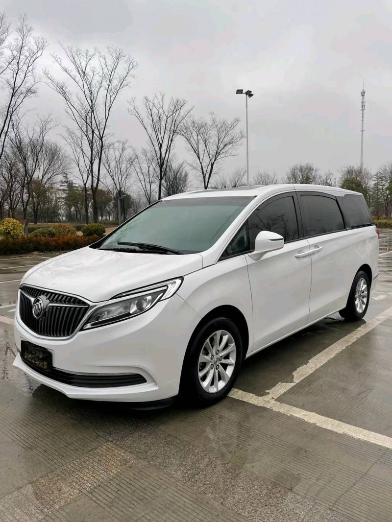 徐州17年别克GL83