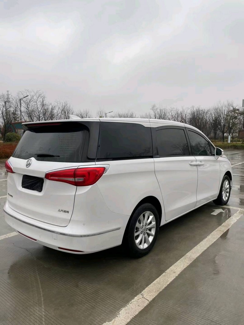 徐州17年别克GL87