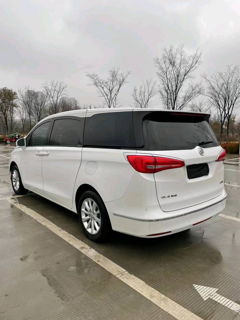 徐州17年别克GL88