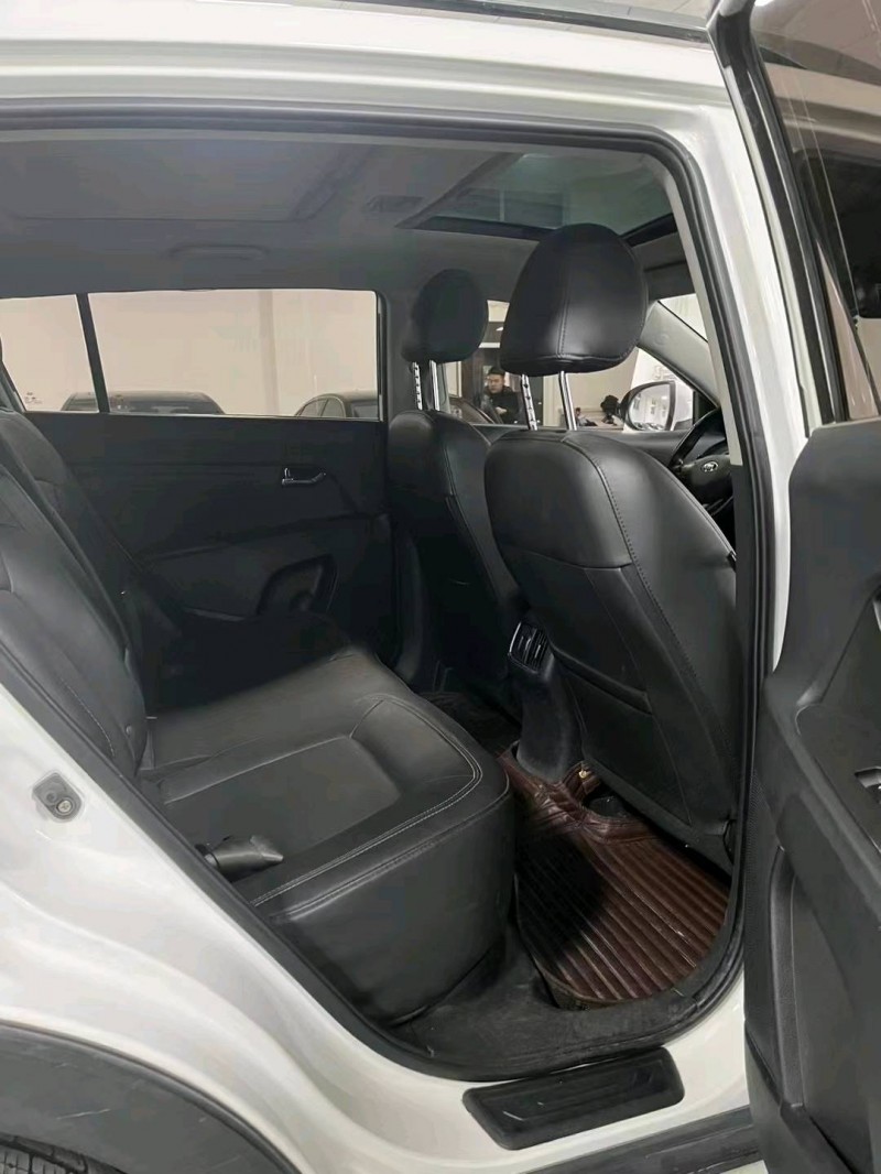 廊坊15年起亚智跑6