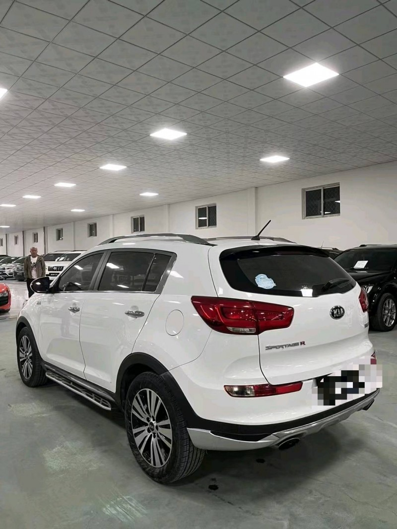 廊坊15年起亚智跑7