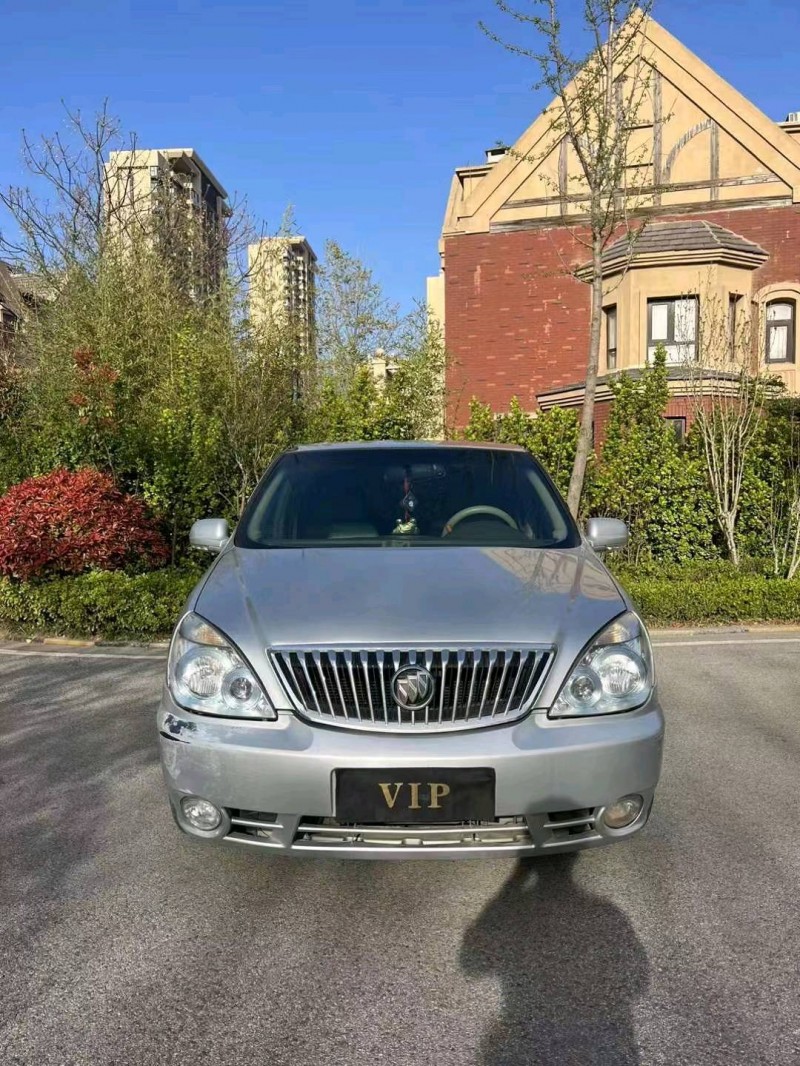 淄博11年别克GL81