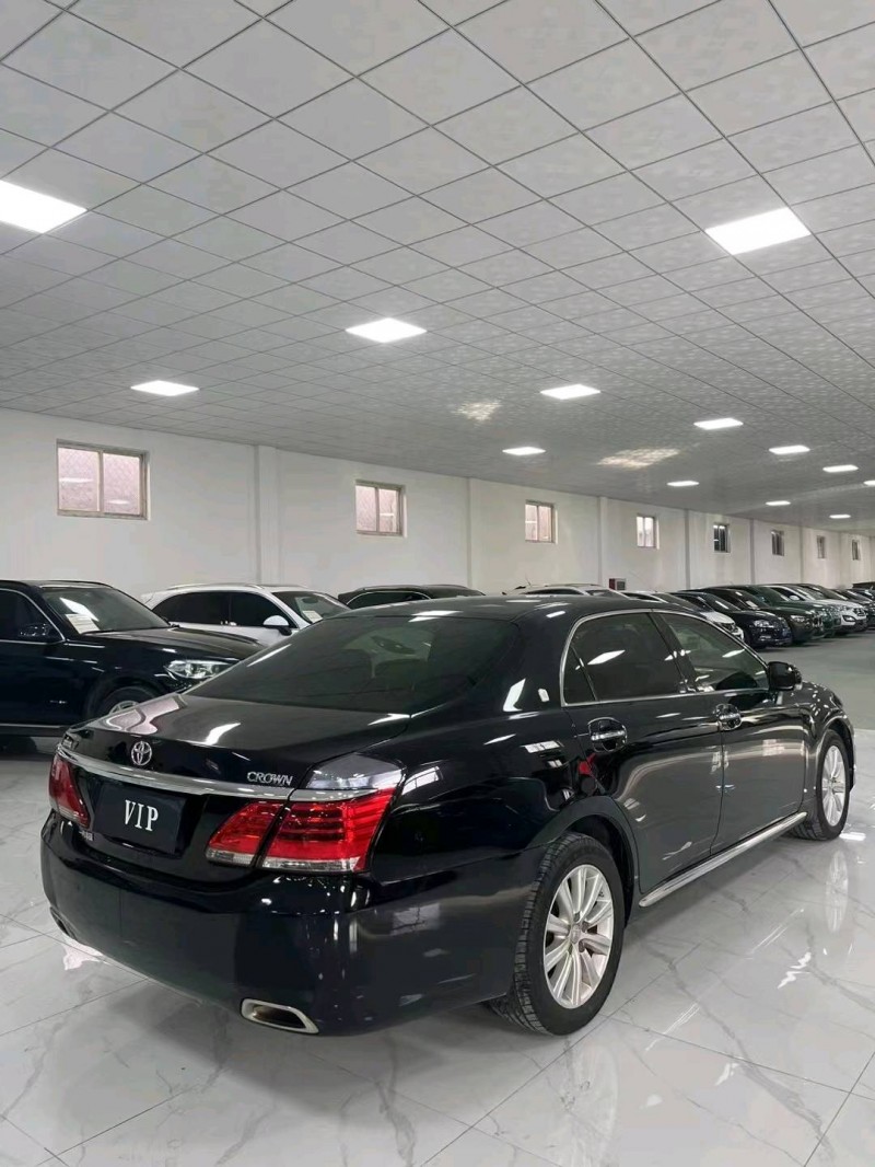 廊坊15年丰田皇冠8
