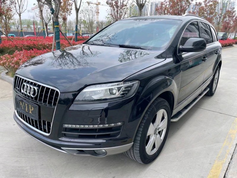济宁12年奥迪Q72
