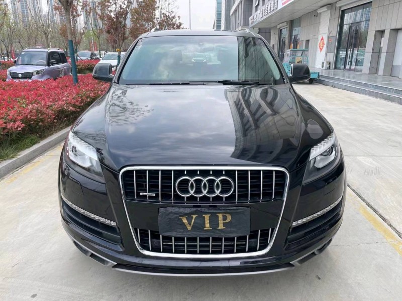 济宁12年奥迪Q71