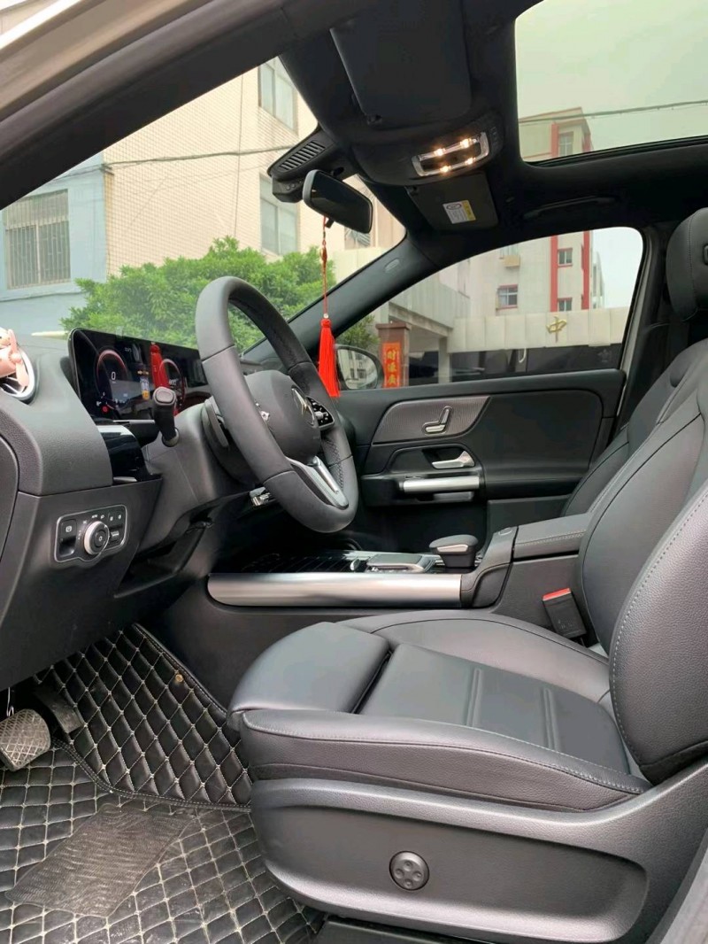 中山21年奔驰GLA8